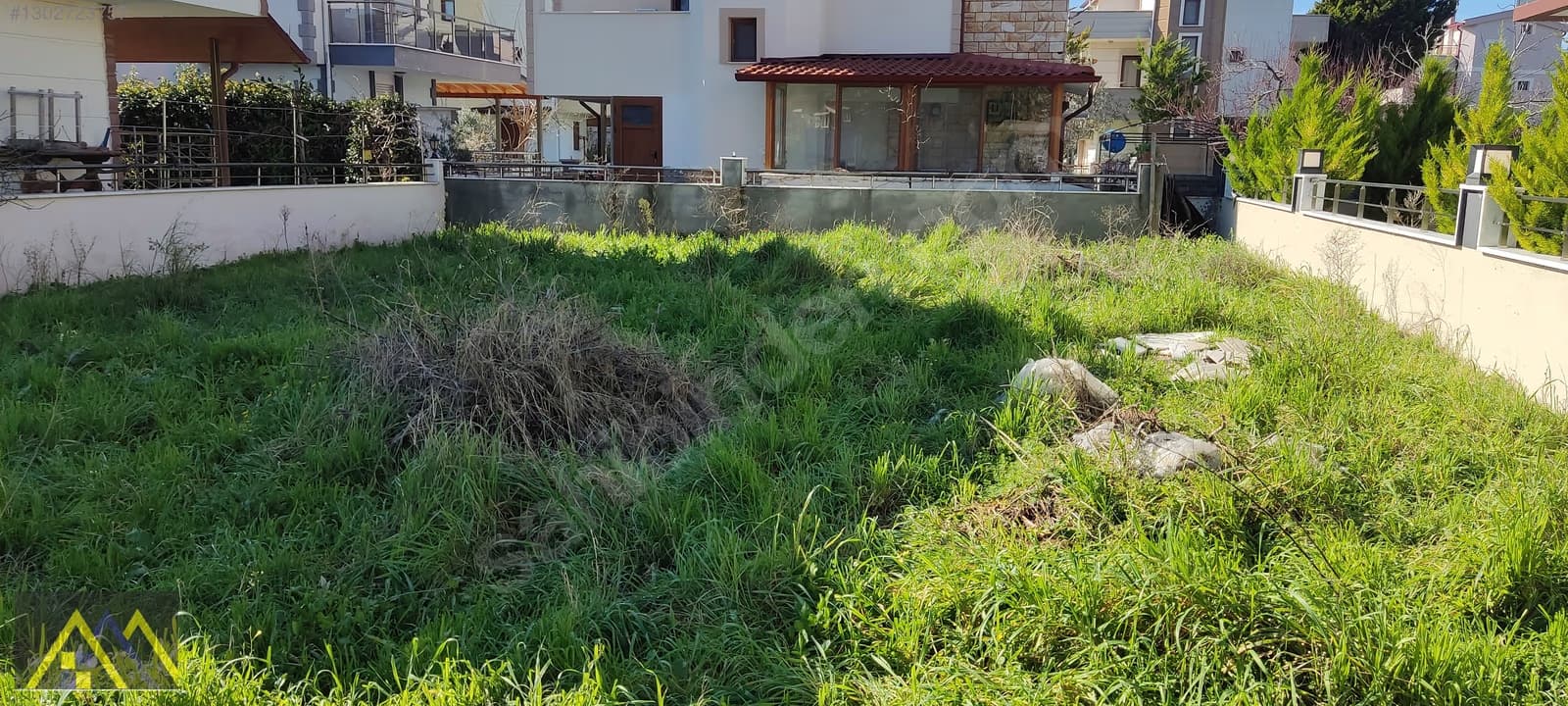 DAF YAPIDAN AYVALIK ALTINOVADA DENİZE YAKIN 3KATLI VİLLAYA UYGUN - görsel 1